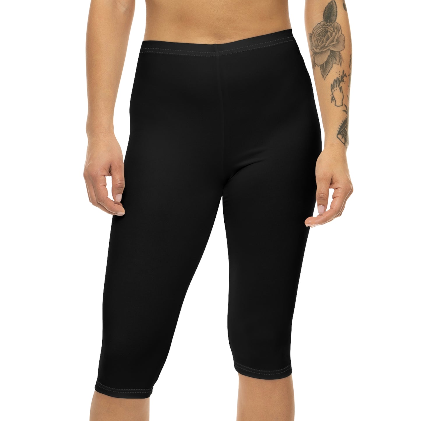 Chiller A Women’s Black Capri Leggings (AOP)