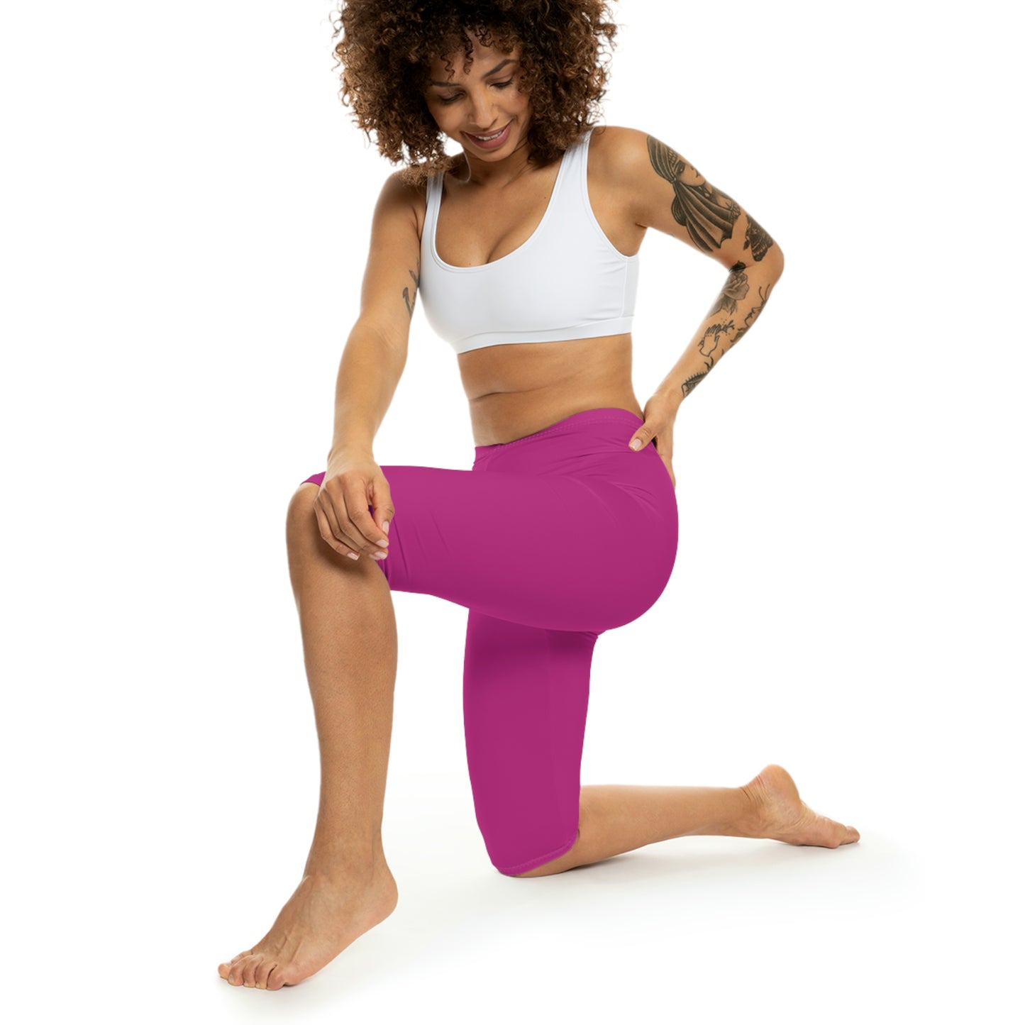 Chiller A Women’s Pink Capri Leggings (AOP)