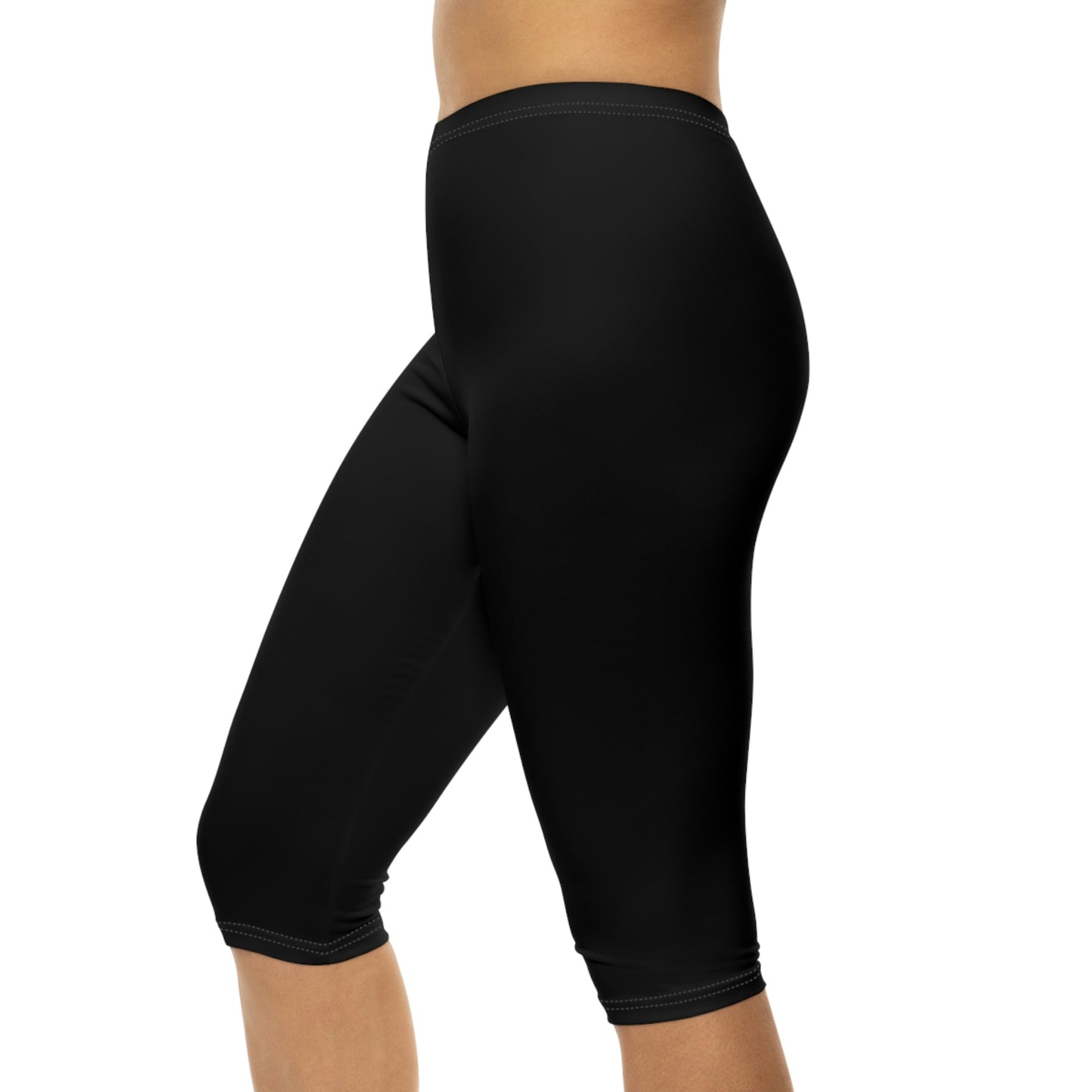 Chiller A Women’s Black Capri Leggings (AOP)